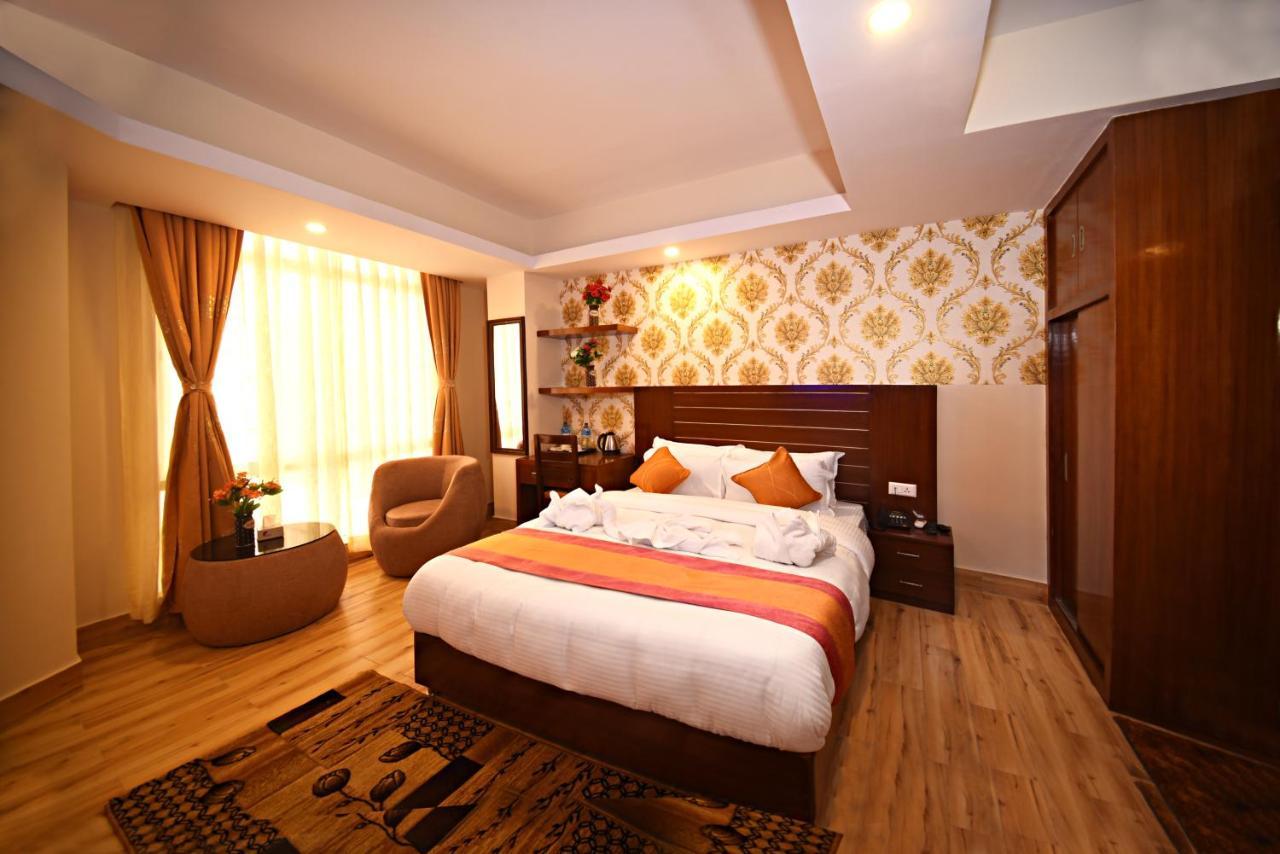 Hotel Simal Kathmandu Ngoại thất bức ảnh