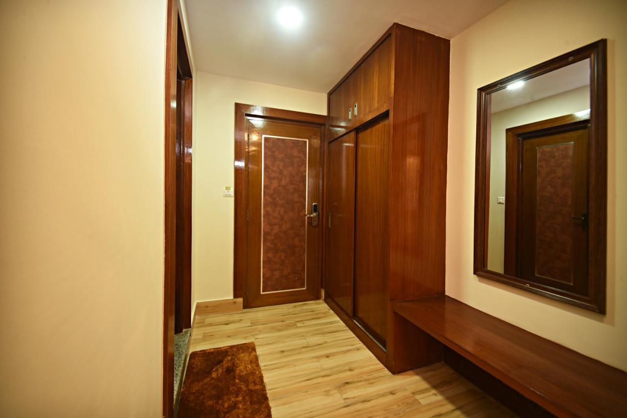 Hotel Simal Kathmandu Ngoại thất bức ảnh